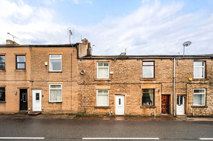 2 Bedroom Terraced House For Sale In Under Lane, Grotton, Saddleworth, OL4