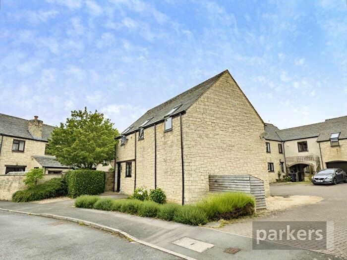 3 Bedroom Detached House For Sale In Idbury Close, Witney, Oxfordshire, OX28