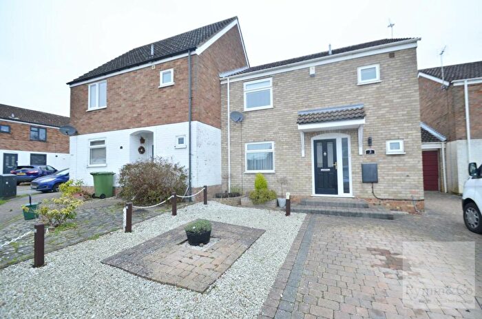 3 Bedroom Semi-Detached House To Rent In Blacksmiths Way, Norwich, NR6
