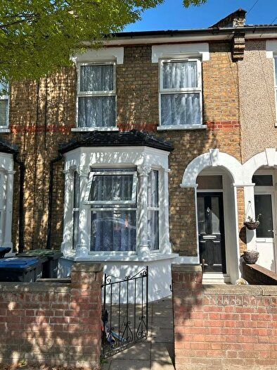 3 Bedroom Terraced House For Sale In Huxley Road, Edmonton, N18