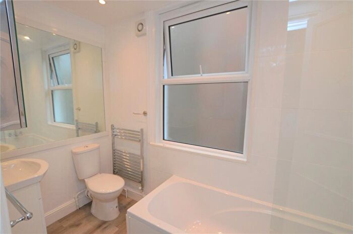 2 Bedroom Apartment To Rent In Manor Park, London, SE13
