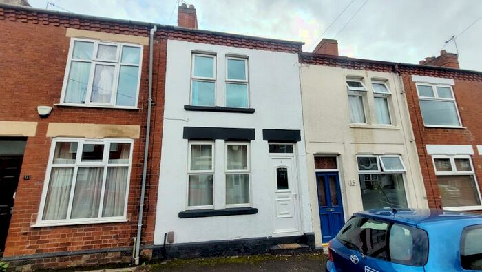 3 Bedroom House To Rent In St Saviours Road, Coalville, LE67