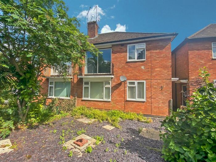 2 Bedroom Maisonette To Rent In Sunnybank Avenue, Whitley, Coventry, West Midlands, CV3