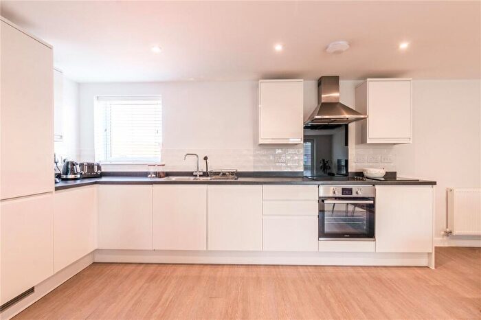 2 Bedroom Flat For Sale In Highmarsh Crescent, Manchester, M20