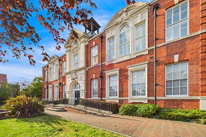 2 Bedroom Flat For Sale In Tabor House, Braintree, CM7