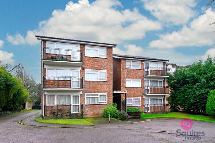 2 Bedroom Flat For Sale In Hale Lane, Edgware, HA8