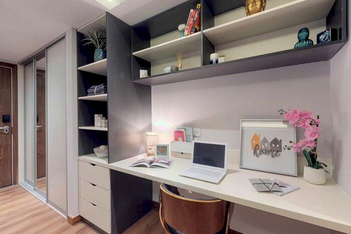 Studio To Rent In Cookridge Street, Leeds, West Yorkshire, LS2