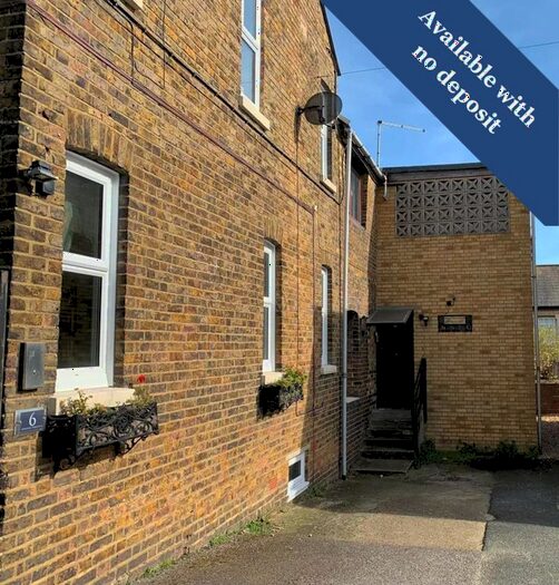1 Bedroom Flat To Rent In Thanet Road, Granville Farm House, CT11