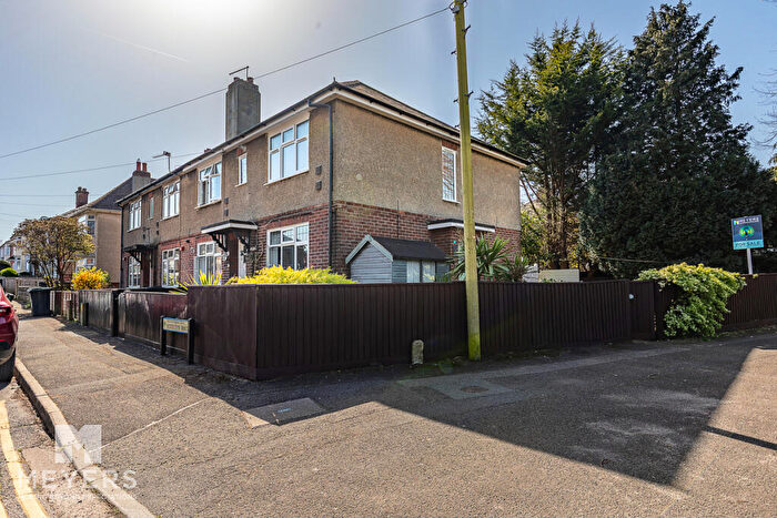 2 Bedroom Apartment For Sale In Middleton Road, Bournemouth, BH9