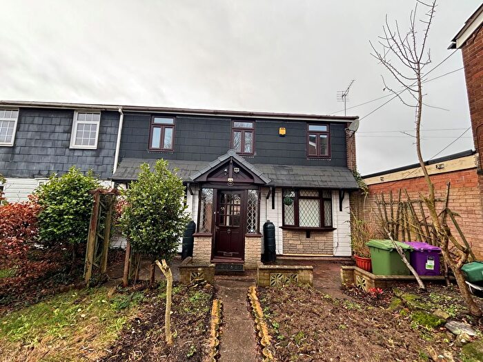 3 Bedroom End Terrace House To Rent In Reynolds Walk, Wolverhampton, WV11