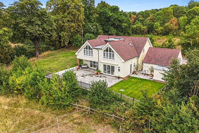 4 Bedroom Detached House To Rent In Roding Lane, Chigwell, Essex, IG7