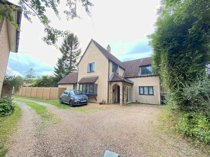 4 Bedroom Detached House To Rent In London Road, Stapleford, Cambridge, CB22