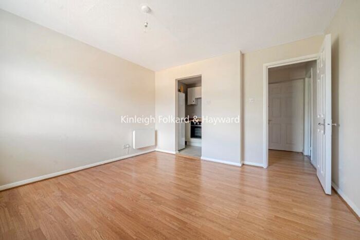 1 Bedroom Apartment To Rent In Millstream Close London, N13