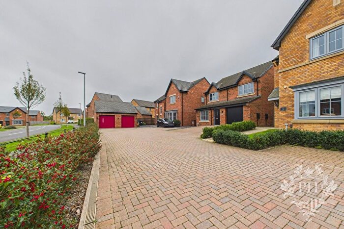 3 Bedroom Detached House For Sale In Farmstead Street, Middlesbrough, TS5