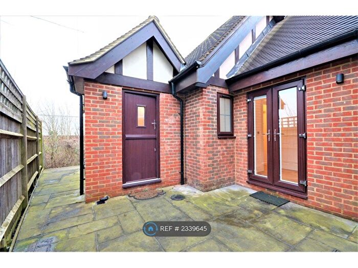 2 Bedroom Semi-Detached House To Rent In Green Hedges Avenue, East Grinstead, RH19