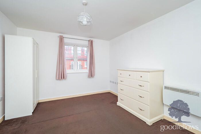1 Bedroom Apartment To Rent In Schoolgate Drive, Morden, Surrey, SM4