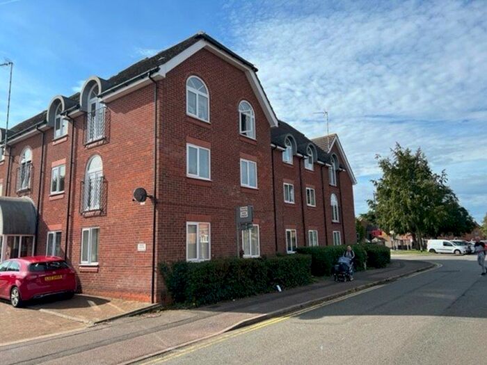 1 Bedroom Flat To Rent In Lindsay Street, Kettering, NN16