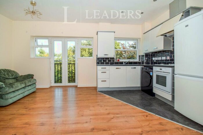 2 Bedroom Apartment To Rent In Ashby Grove, Loughborough, LE11