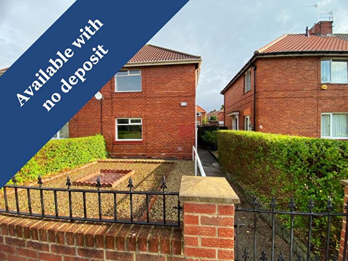 3 Bedroom Semi Detached House To Rent In Chestnut Gardens, Gateshead, NE8