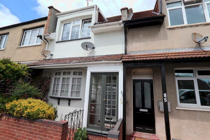 2 Bedroom Terraced House To Rent In Shoebury Road, Thorpe Bay, Southend On Sea, SS1