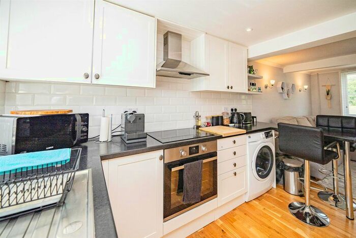2 Bedroom Cottage For Sale In The Common, Stokenchurch, High Wycombe, HP14