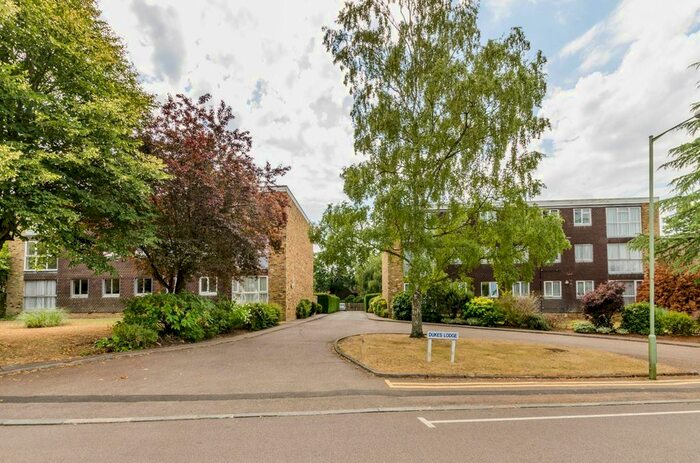 3 Bedroom Flat To Rent In Eastbury Avenue, Northwood, HA6