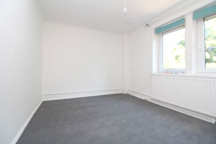 3 Bedroom Terraced House To Rent In Worcesters Avenue, Enfield, EN1