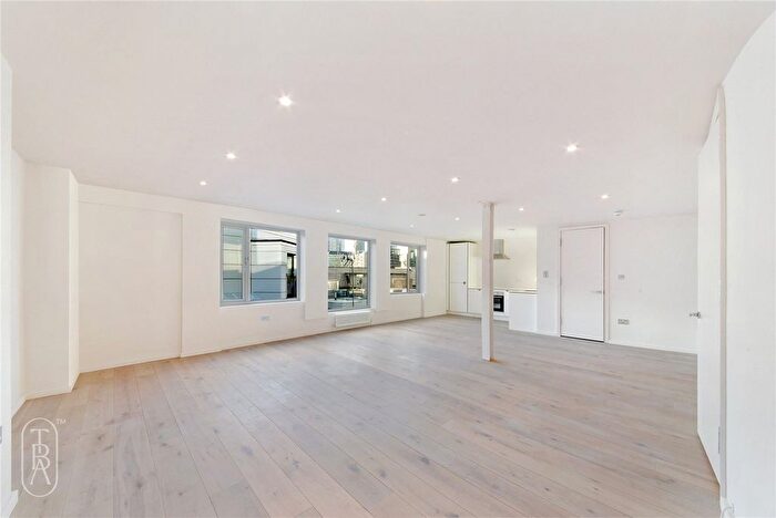 3 Bedroom Flat To Rent In Redchurch Street, London, E2