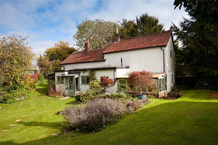 3 Bedroom Detached House For Sale In Newtown, Farnham, Blandford Forum, Dorset, DT11