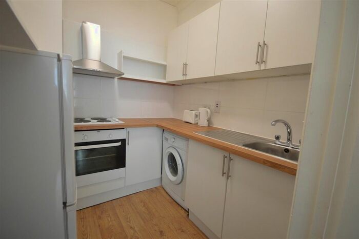 2 Bedroom Flat To Rent In Caledonian Road, N7