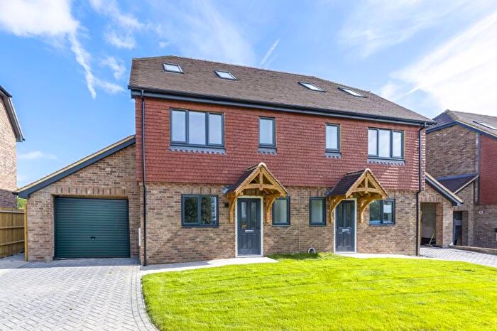 4 Bedroom Semi-Detached House For Sale In Framfield Road, Blackboys, TN22
