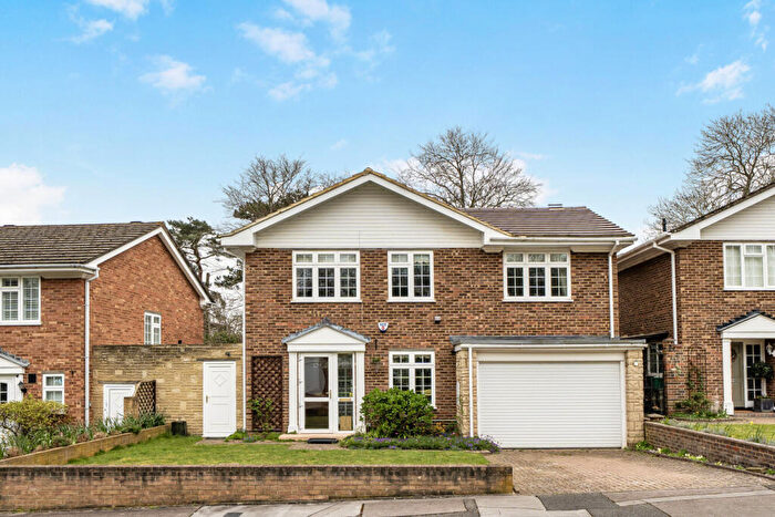 4 Bedroom Detached House For Sale In Briar Lane, West Wickham, Kent, BR4