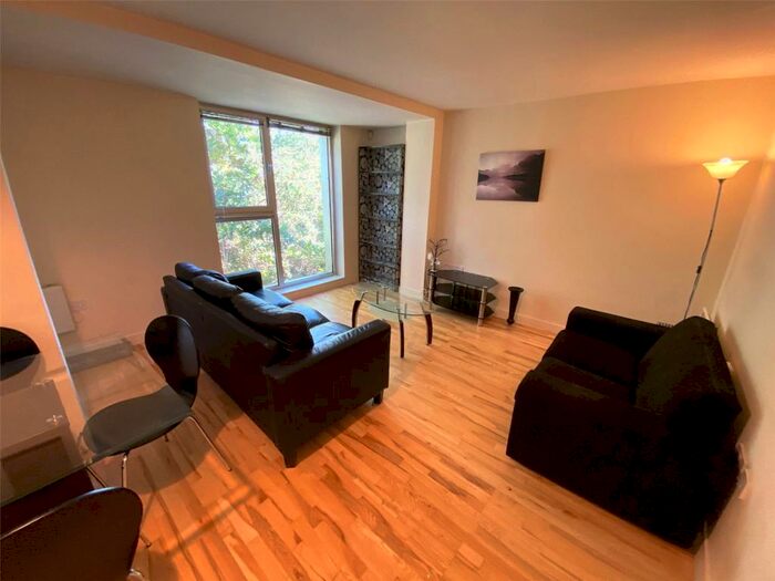 1 Bedroom Apartment To Rent In Emmeline, Manchester City Centre, Manchester, M40