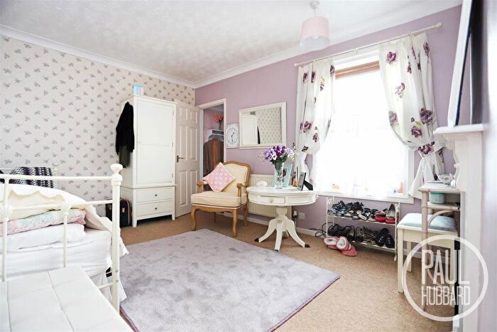 3 Bedroom End Of Terrace House For Sale In Lorne Park Road, Kirkley, NR33