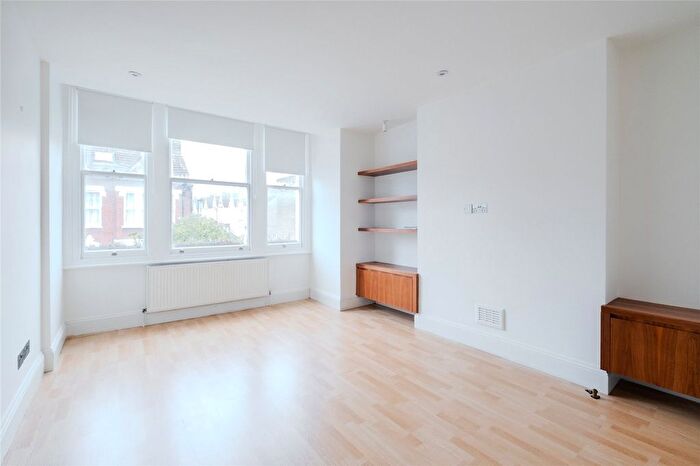 2 Bedroom Flat For Sale In Norfolk House Road, London, SW16
