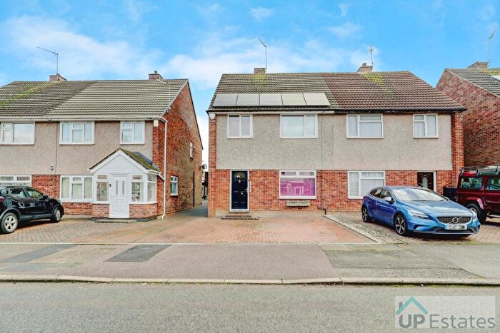 3 Bedroom Semi Detached House For Sale In Lord Lytton Avenue, Coventry, CV2