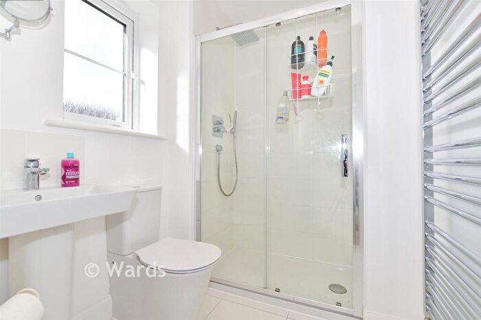 4 Bedroom Detached House For Sale In Mason Lane, Rochester, Kent, ME1