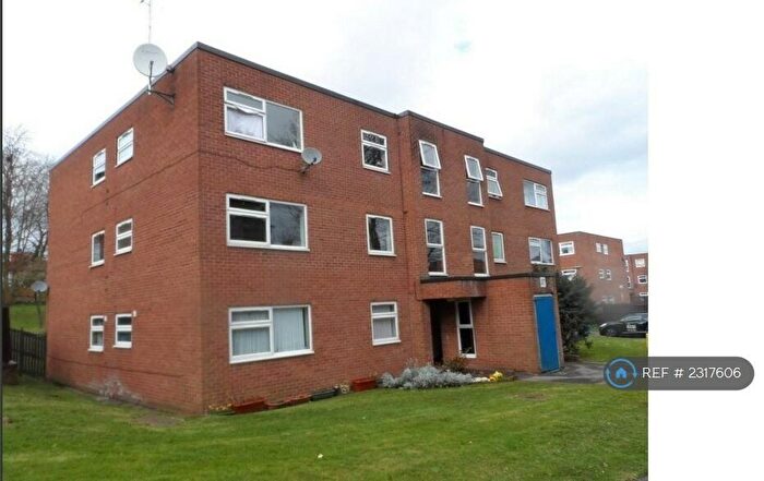 2 Bedroom Flat To Rent In Frensham Way, Birmingham, B17