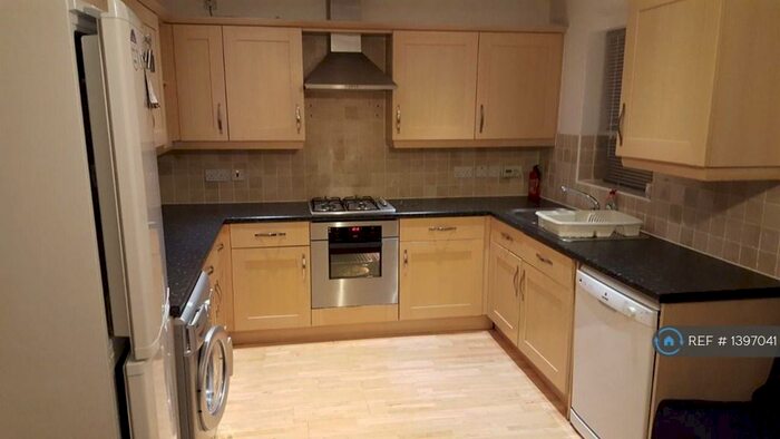 4 Bedroom Terraced House To Rent In Godwin Way, Stoke-On-Trent, ST4