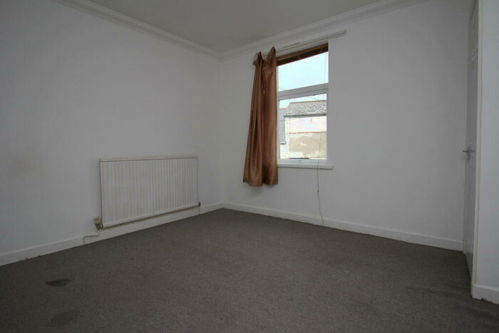 2 Bedroom Apartment To Rent In Commercial Street, Senghenydd, CF83