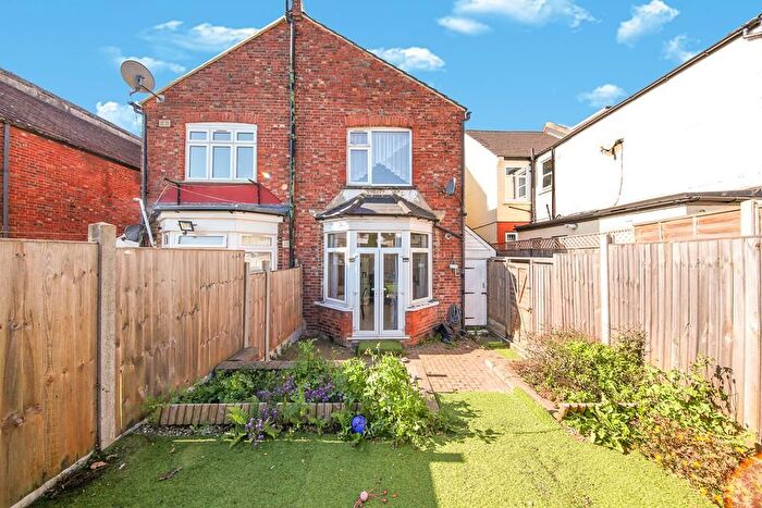 1 Bedroom Flat For Sale In Dallas Road, London, NW4