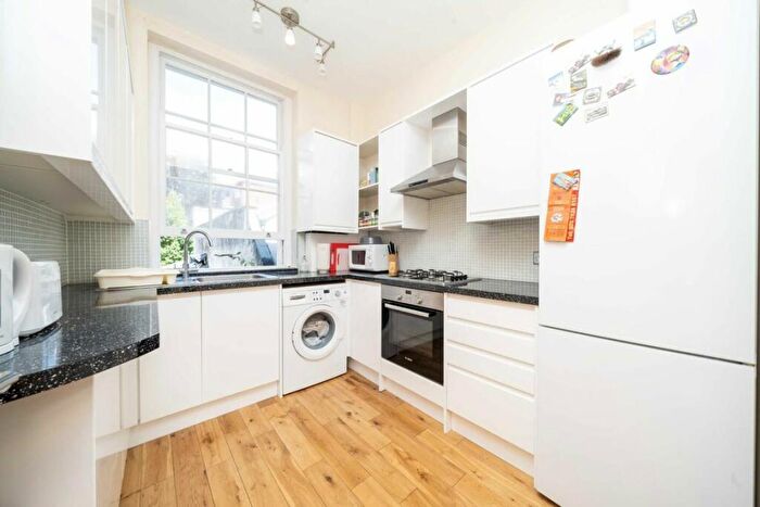 2 Bedroom Flat To Rent In Belsize Road, West Hampstead, NW6