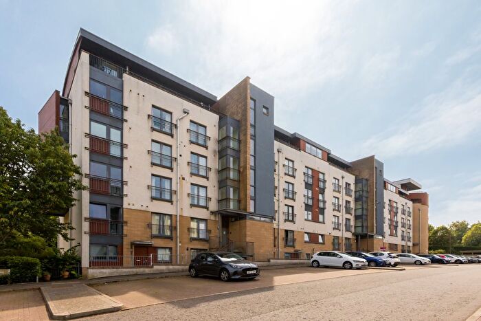 2 Bedroom Flat For Sale In / East Pilton Farm Rigg, EH5