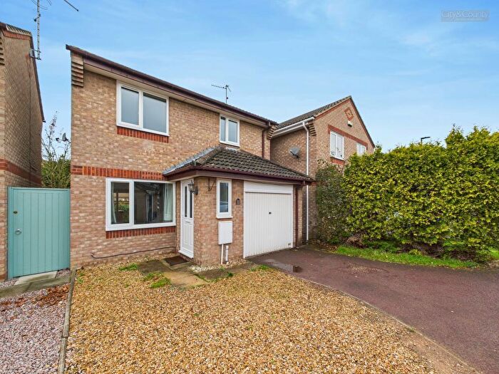 3 Bedroom Detached House For Sale In Caldbeck Close, Peterborough, PE4