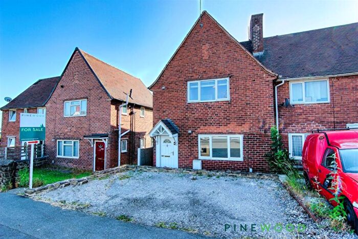 3 Bedroom Semi-Detached House For Sale In North Wingfield Road, Grassmoor, Chesterfield, Derbyshire, S42