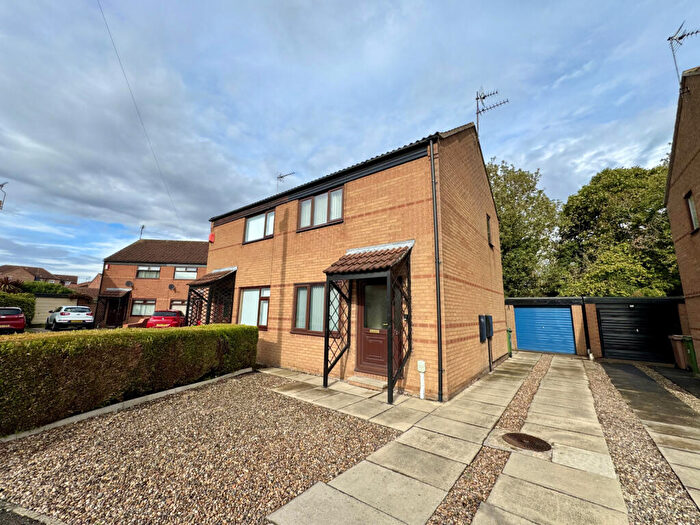 1 Bedroom Semi-Detached House For Sale In The Sycamores, Beverley, HU17