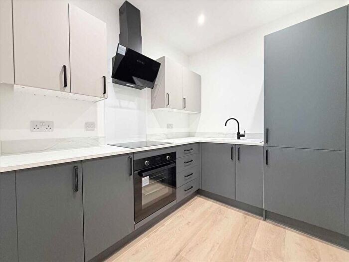 1 Bedroom Apartment To Rent In Fore Street, Devonport, Plymouth, PL1