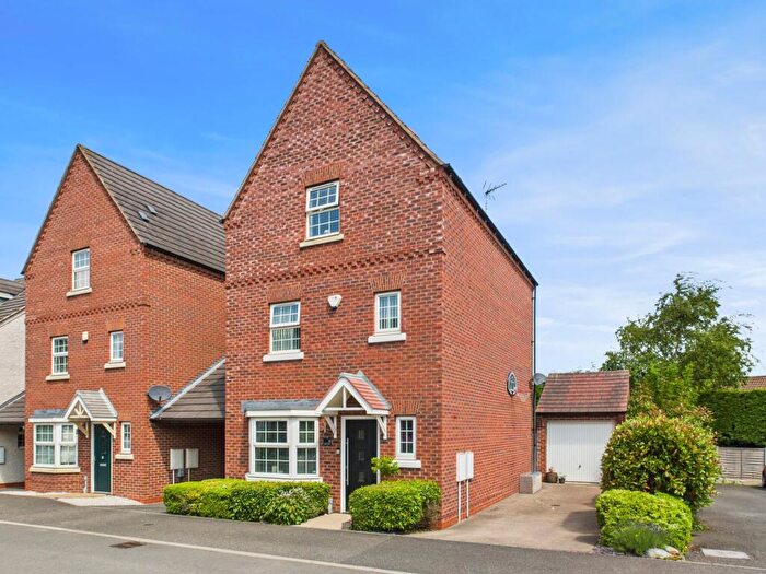 4 Bedroom Detached House For Sale In Hopkin Court, Mapperley Plains, Nottingham, NG3