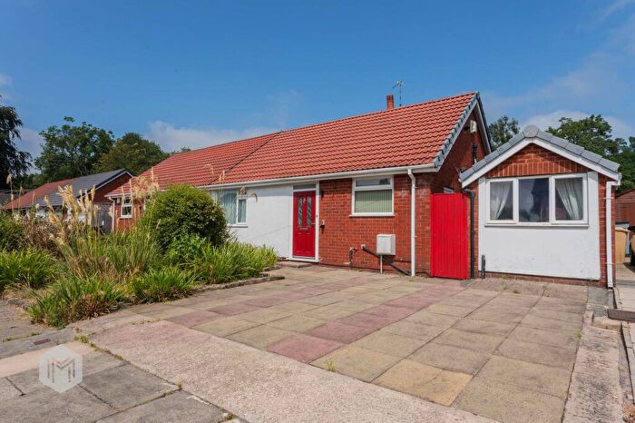 2 Bedroom Semi-Detached Bungalow For Sale In Thorns Road, Bolton, BL1
