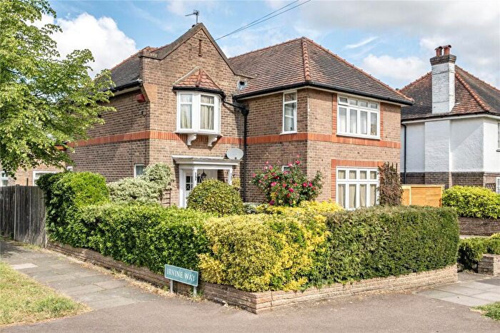 4 Bedroom Detached House For Sale In Broxbourne Road, Orpington, BR6